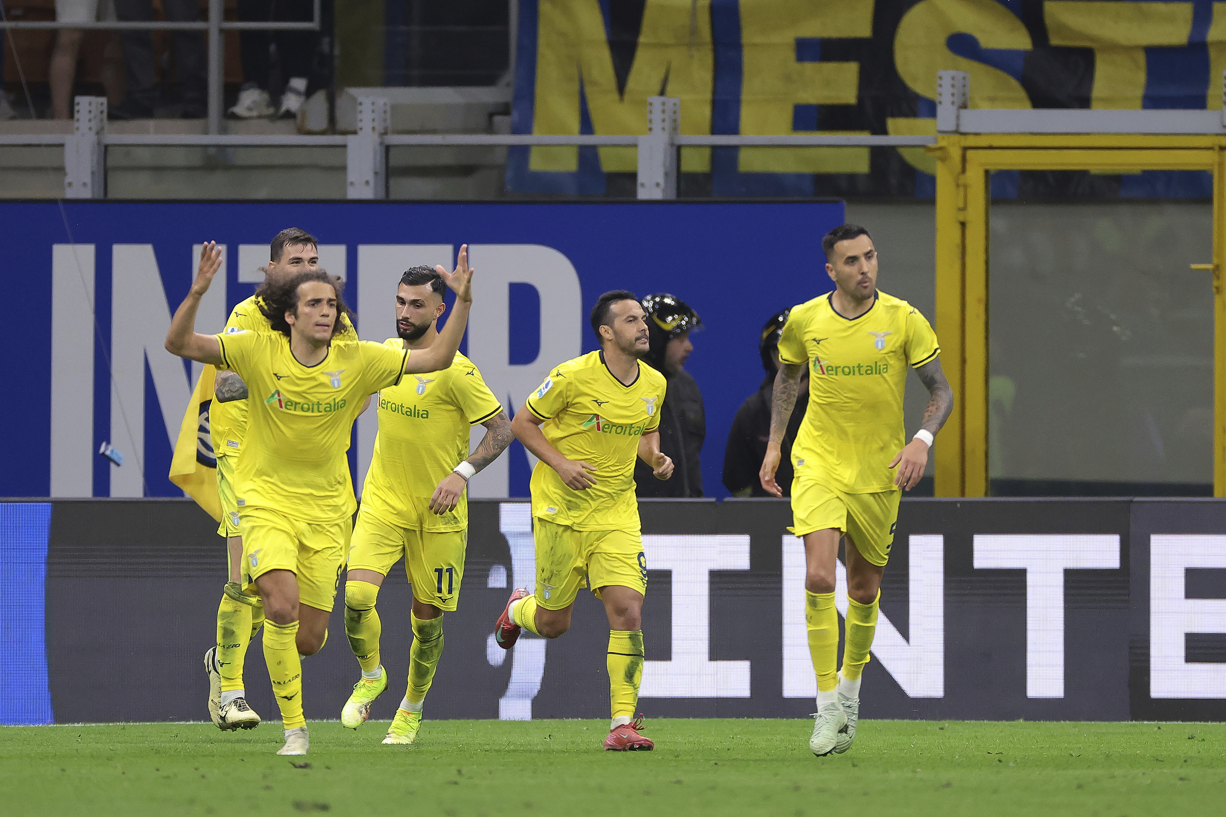 关于赛地聚焦——德甲清晨热度飙升，AC米兰手感冰凉，赛场秩序良好，轮换策略成焦点的信息-开云体育中国官网